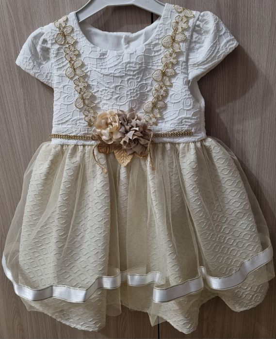 Нарядное новогоднее платье для малышки.