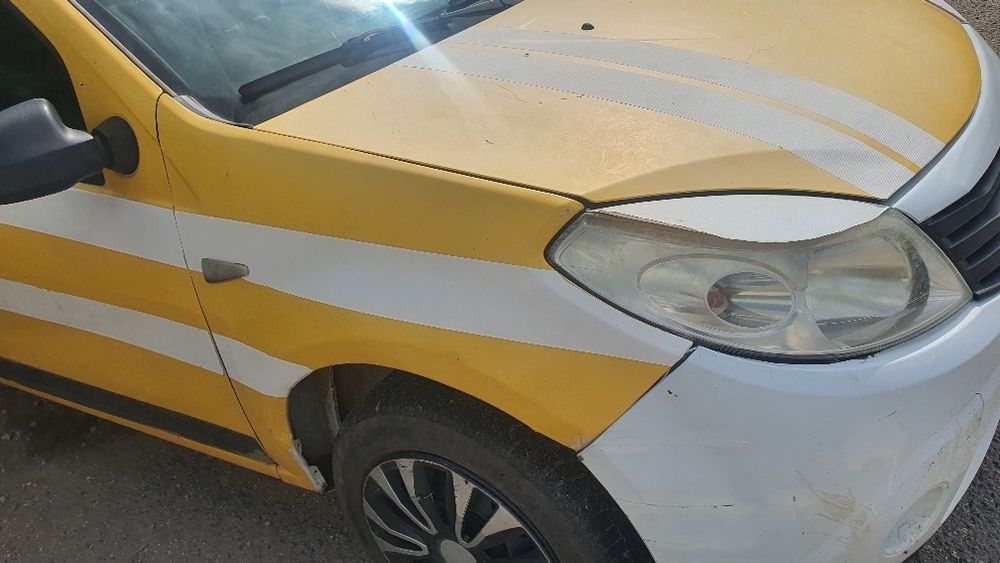 Use , stânga dreapta  sandero 1 stânga dreapta