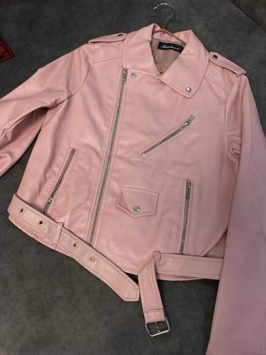 Продам куртки 3000 каждая