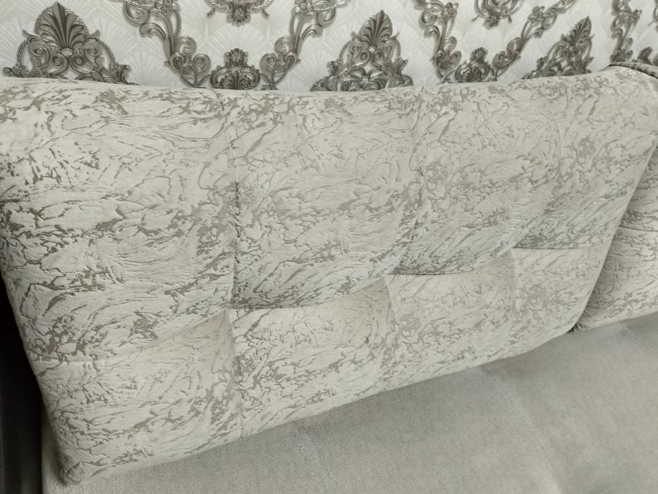 Продам диван в отличном состоянии