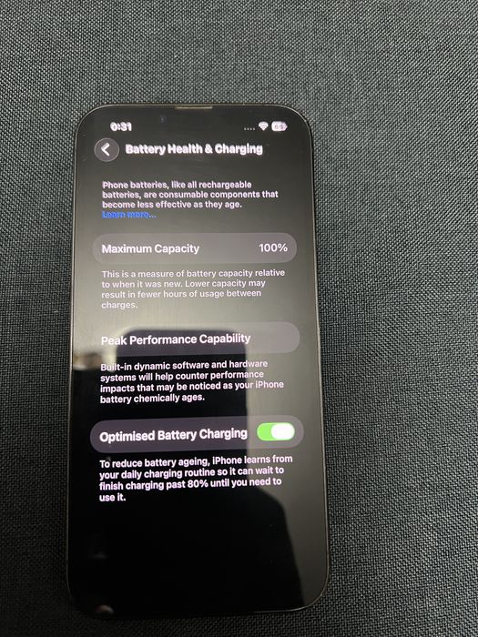 Iphone 13 pro с нова оригинална батерия