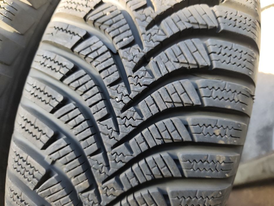 185/60/15" 4бр Hankook winter i sept rs2, dot3421,7mm