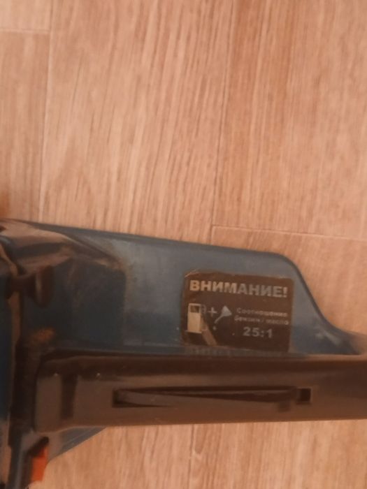 Продам бензопилу б/у
