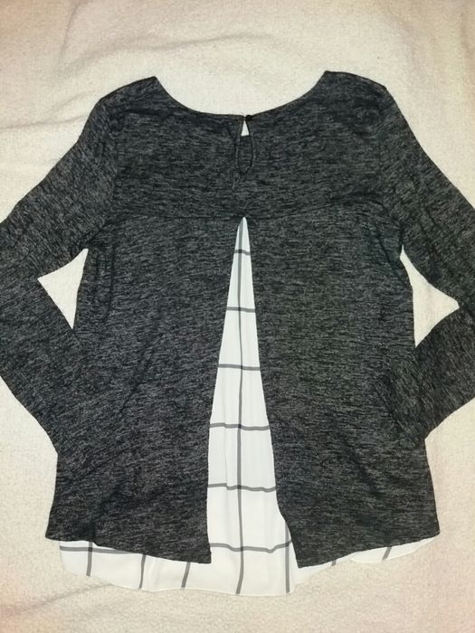 Дамски блузи с дълъг ръкав р.L двете общо за 15 лв