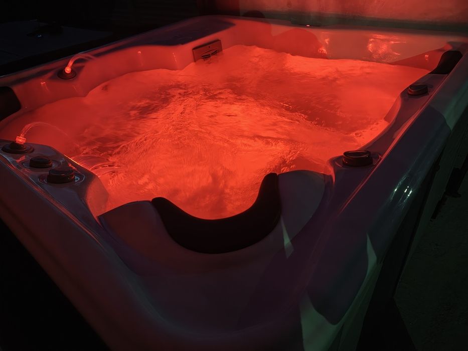 Jacuzzi exterior 5 persoane