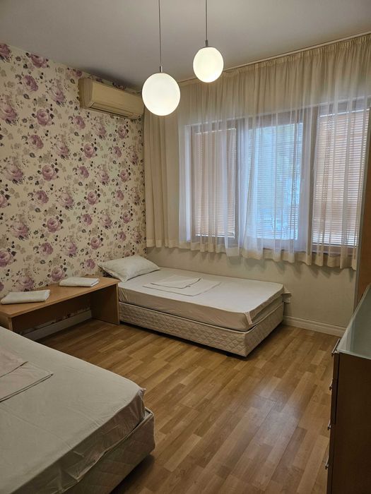 Дава се под наем Тристаен апартамент в Варна, Автогара - 92 кв.м за 847.62 € - Снимка #7