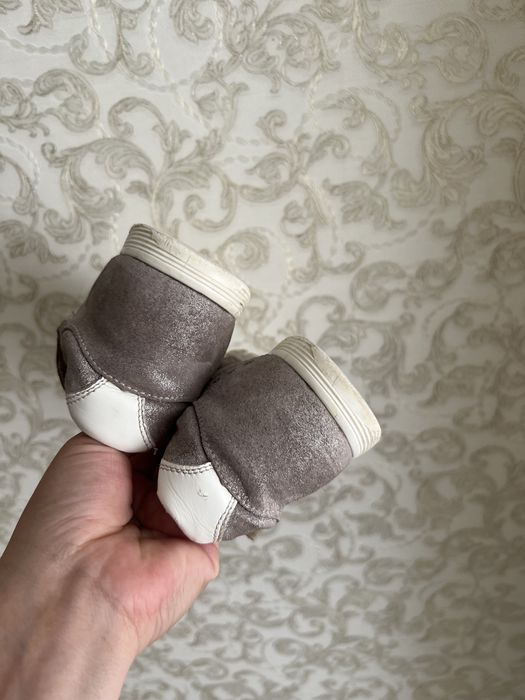 Санлали на девочку