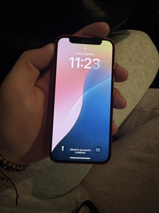 Iphone 12 mini        .
