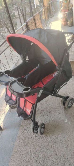 Детская коляска для близняшек
