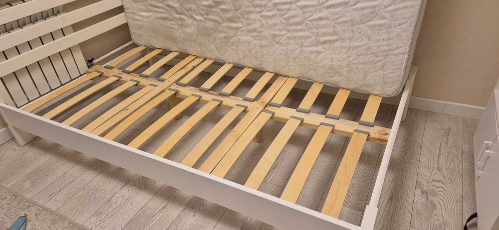 Кровать 220×125.