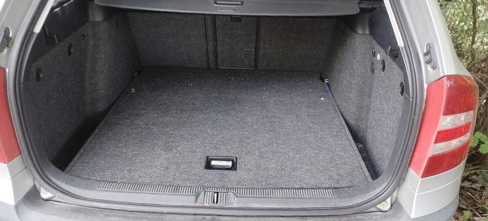 Двойно дъно, багажник skoda octavia 2