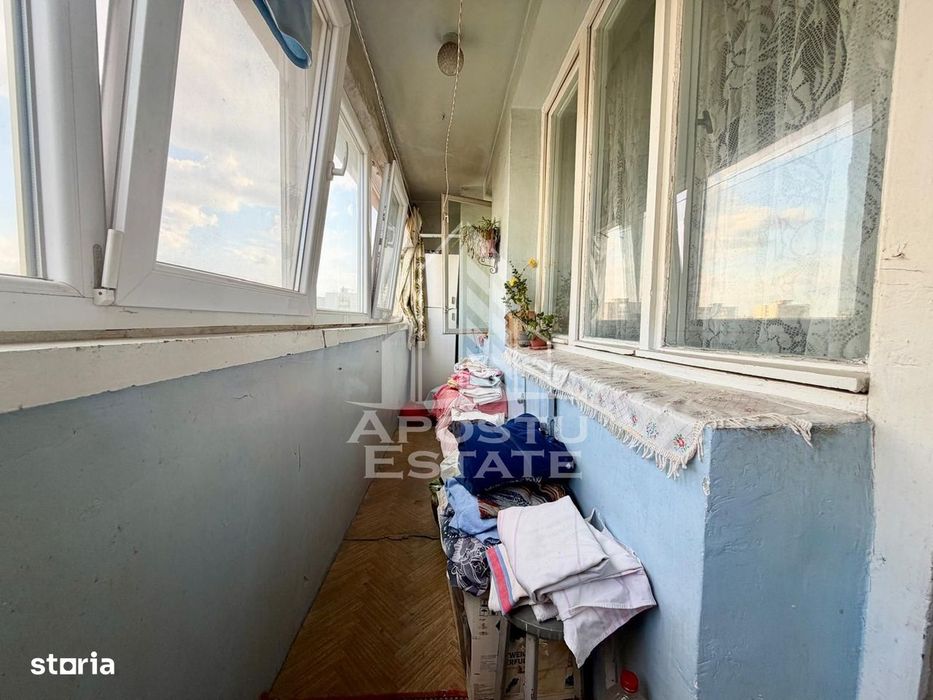 Apartament 2 camere de vanzare, boxa, zona Circumvalatiunii, Timisoara