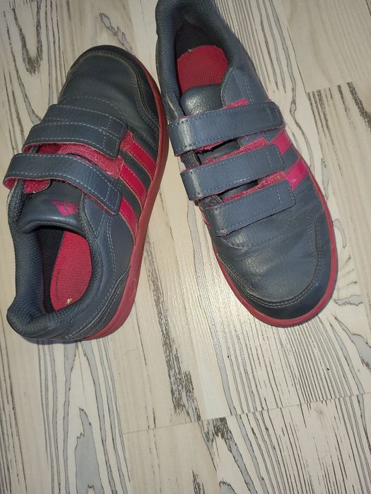Vând Încălțăminte Copii Sport