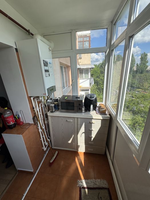 Apartament decomandat, 2camere, Craiovita Noua