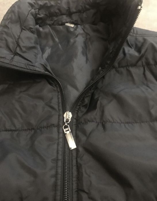 Спортивная безрукавка