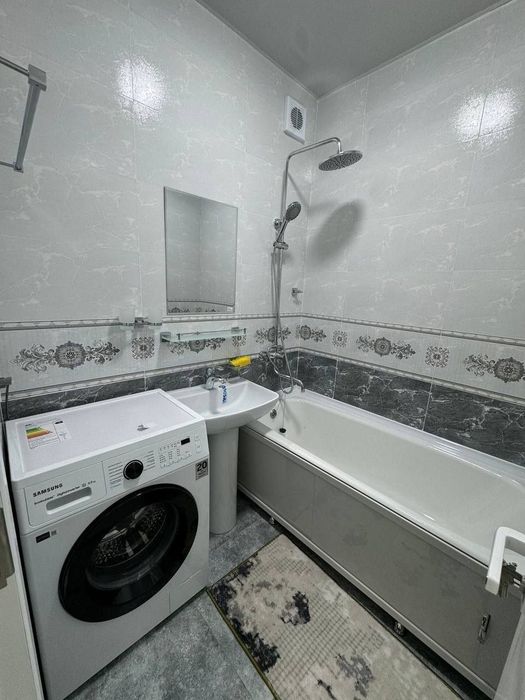 Продается квартира феруза  Екобозор йонида 2/2/4 52 м зеркалка