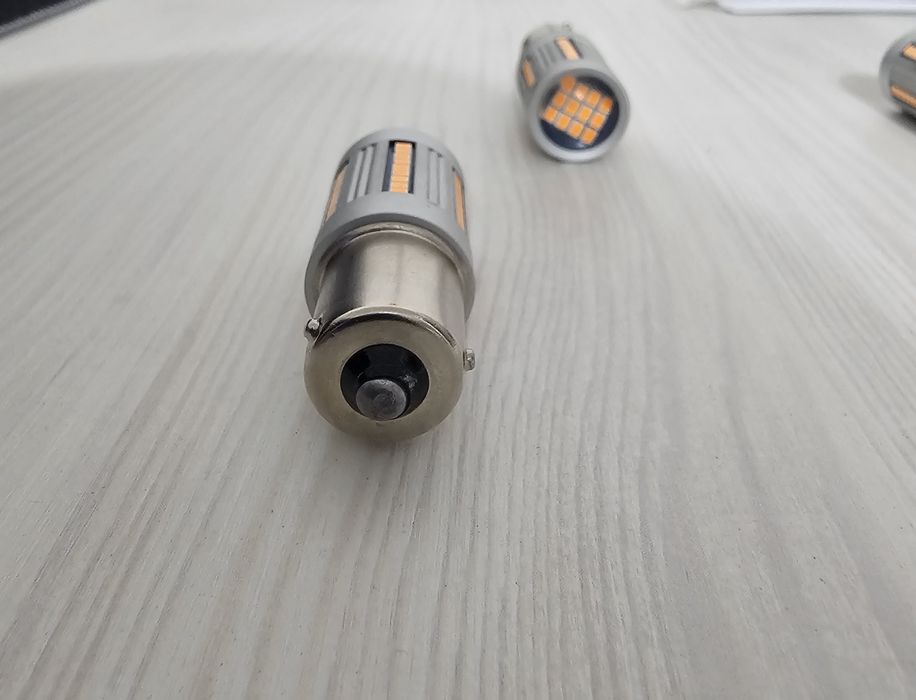Becuri led py21w