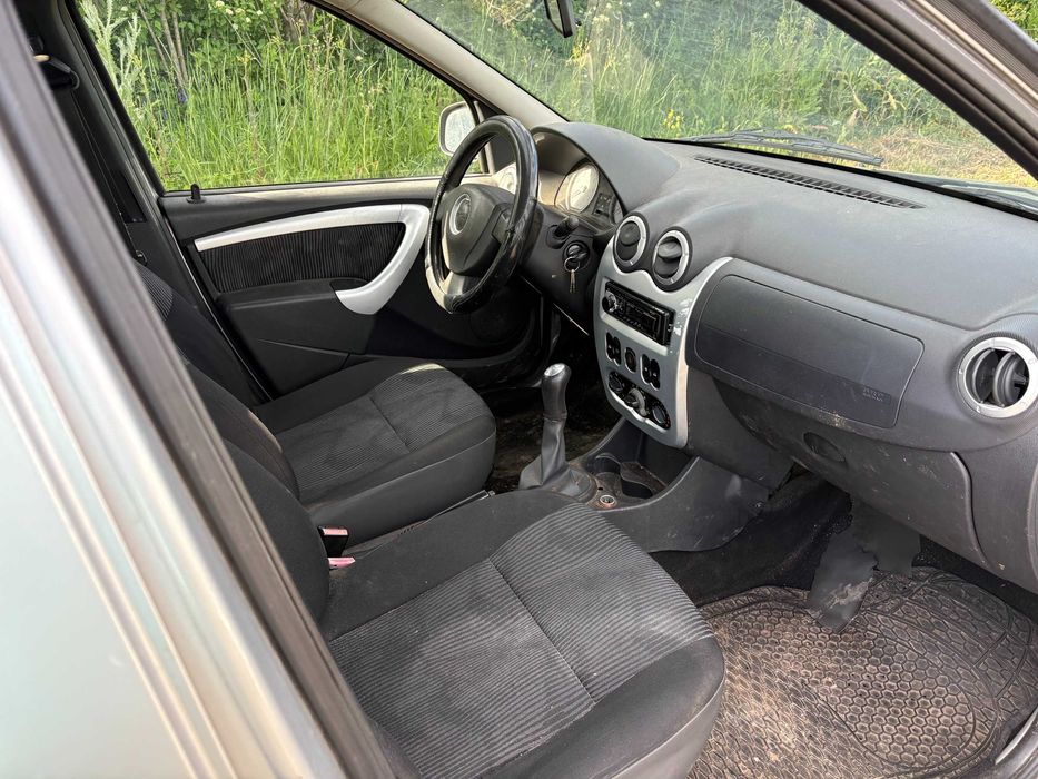 Dacia Logan MCV 1.6 16 V 7 Locuri. Benzina & GPL