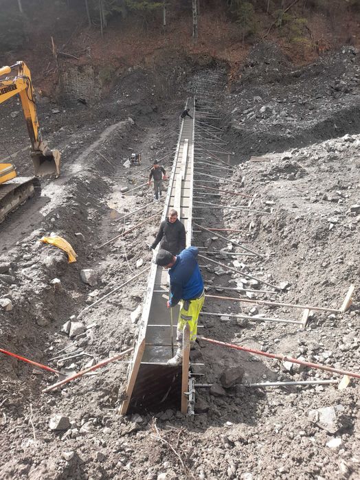 FIRMA DE CONSTRUCȚII cu o experiență de peste 20 de ani in domeniu