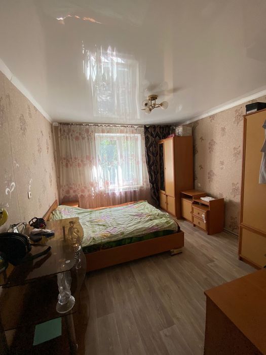 Продам квартиру  трёхкомнатная