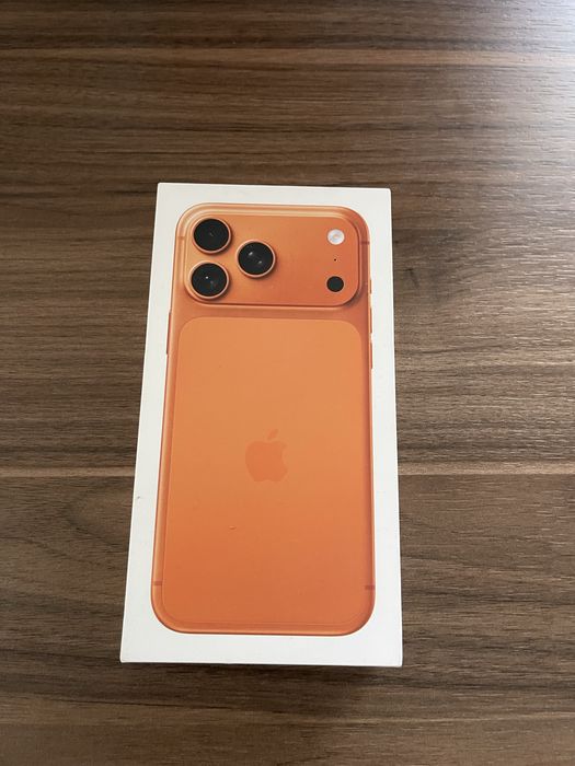 IPhone 17 pro max  чисто нов