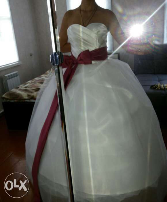 Новое шикарное платье