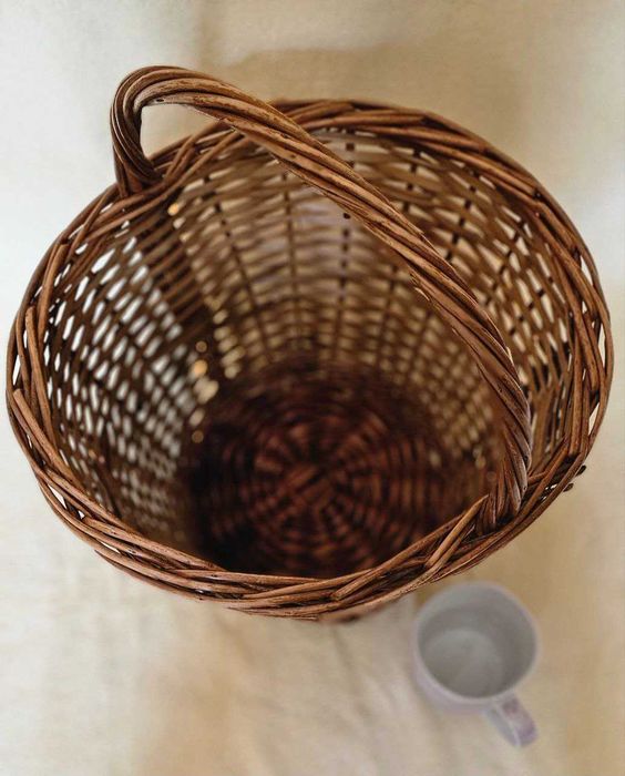 Корзинка большая.