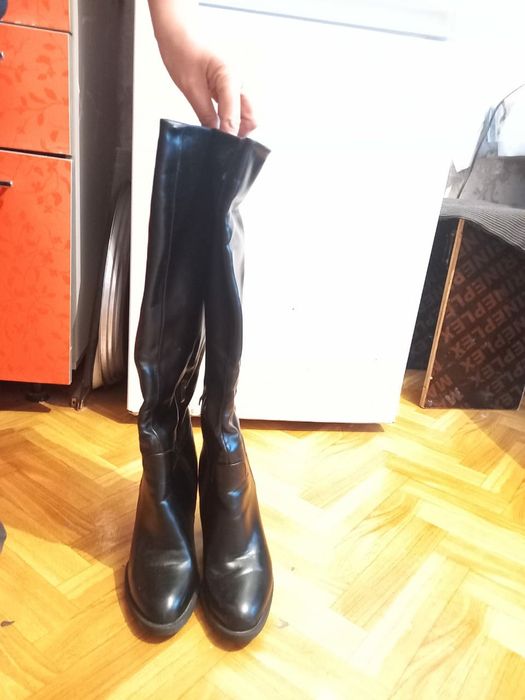 Продаю сапоги срочно