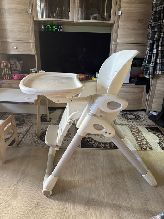 Детский стул для кормления joie