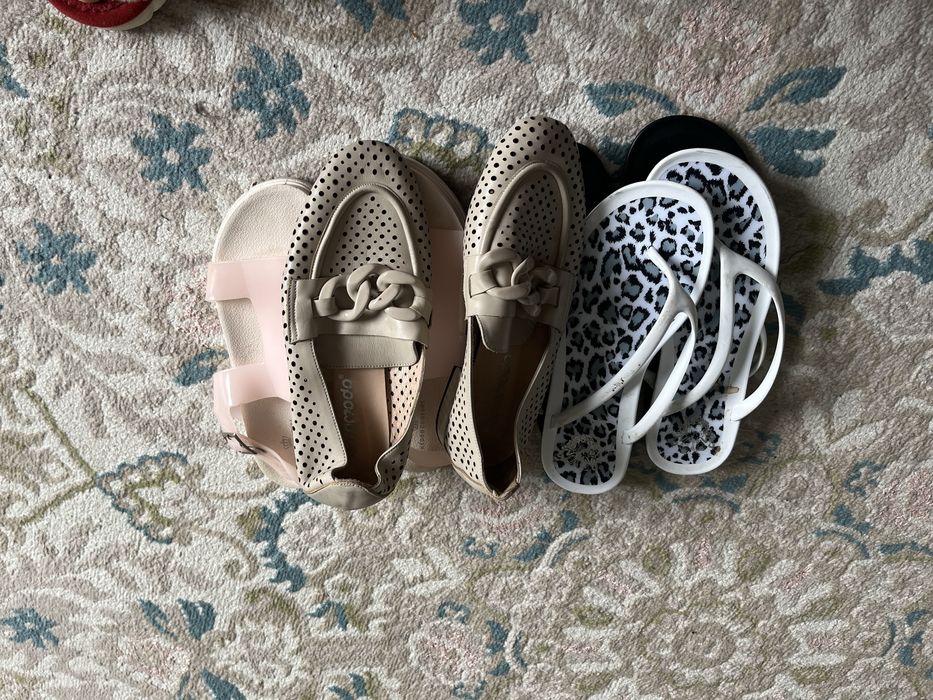 Продам все за 2000 тысычи тенге