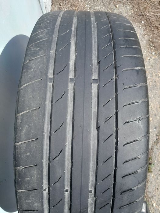 Продам комплект резины.