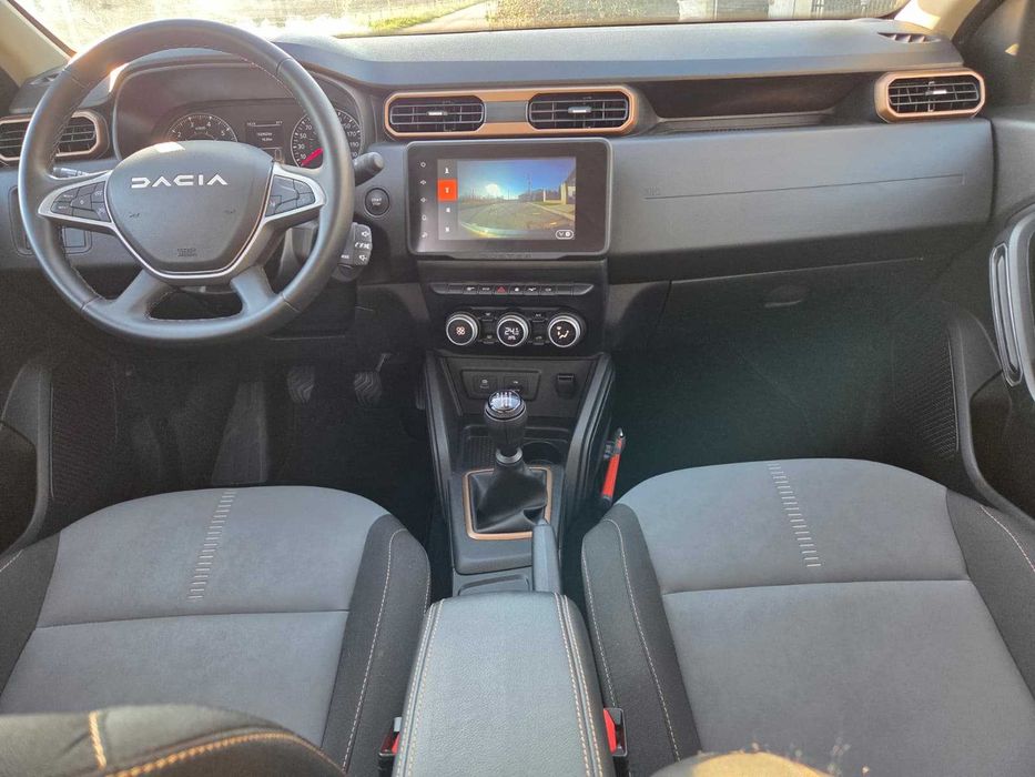 Dacia DUSTER Extreme 2023 1.0 ECO-G 100 "Adventure Line" Cedar Green GPL