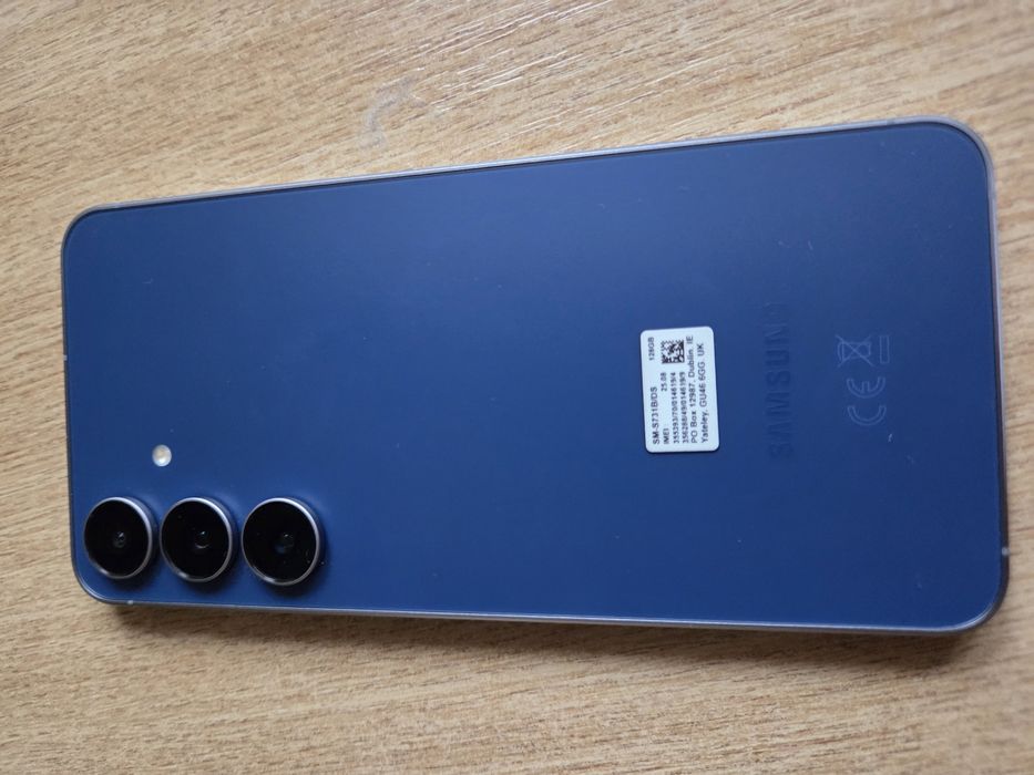 Samsung 25 FE de vsnzare