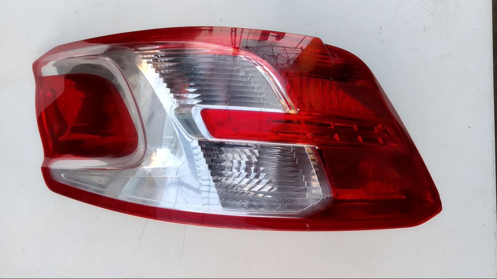 Ляв стоп за Пежо 301