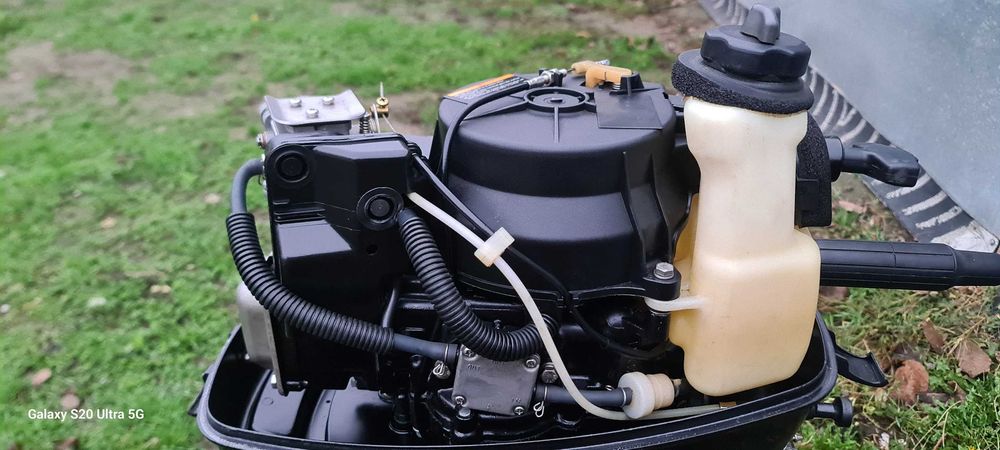 Motor de barca Parsun 5 cp,4 timpi modificat la 6cp,acte aproape nou