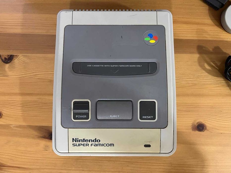 Nintendo Super Famicom (Оригинальная приставка)