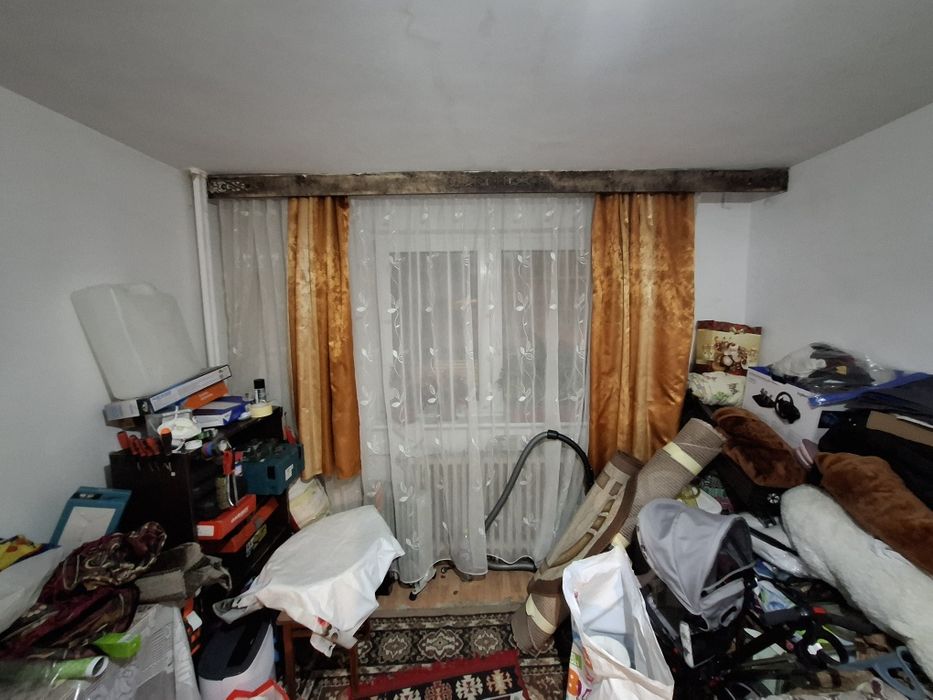 Vand camera camin sau viitor spațiu comercial