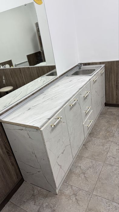 Шкаф со встроенной мойкой