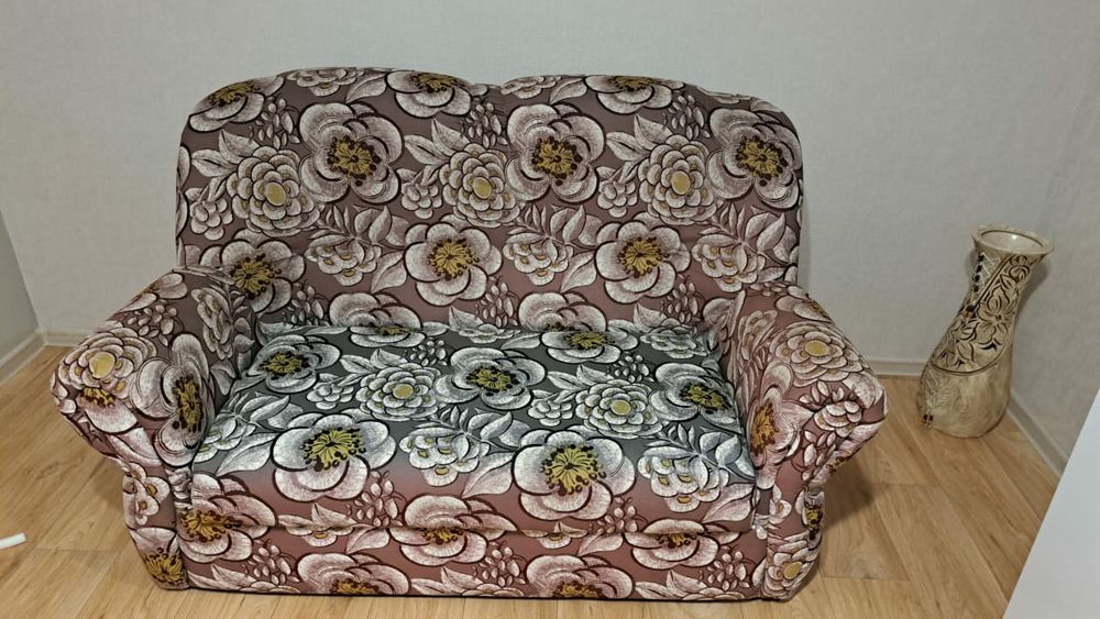 Продам Диван мини