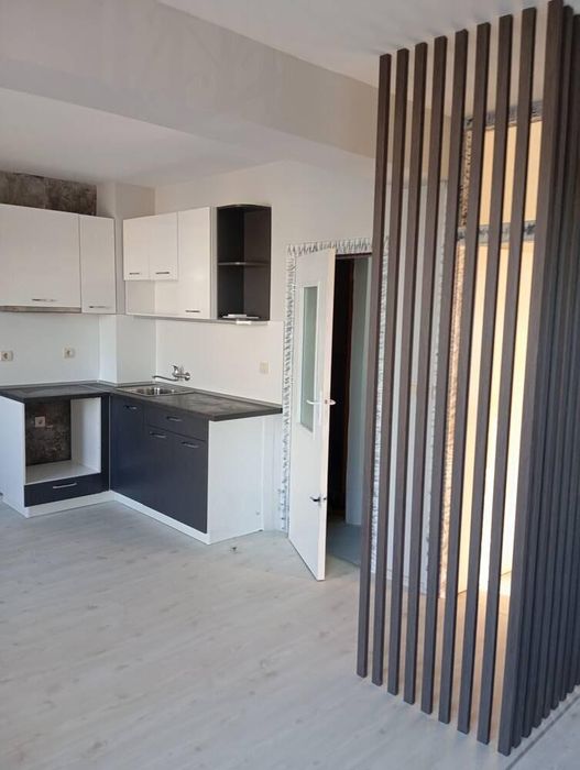 Продава се Тристаен апартамент в Приморско - 101 кв.м за 1189 €/кв.м - Снимка #8