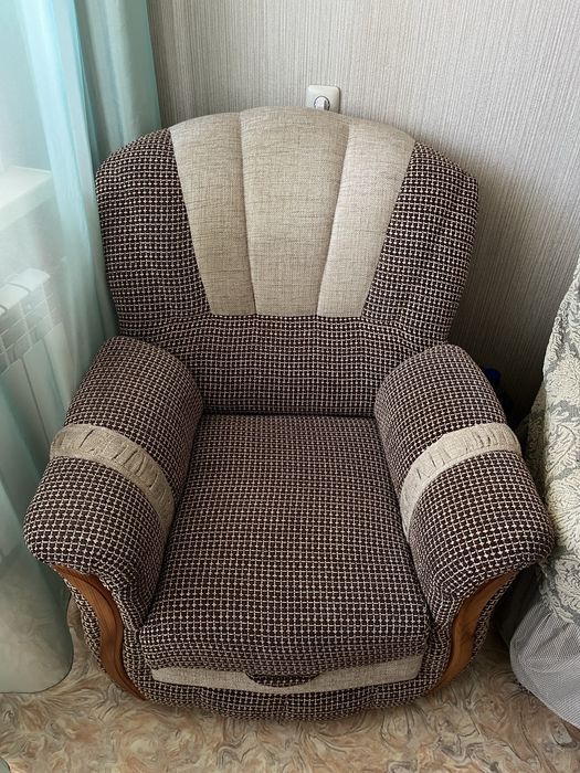 Продам два кресла