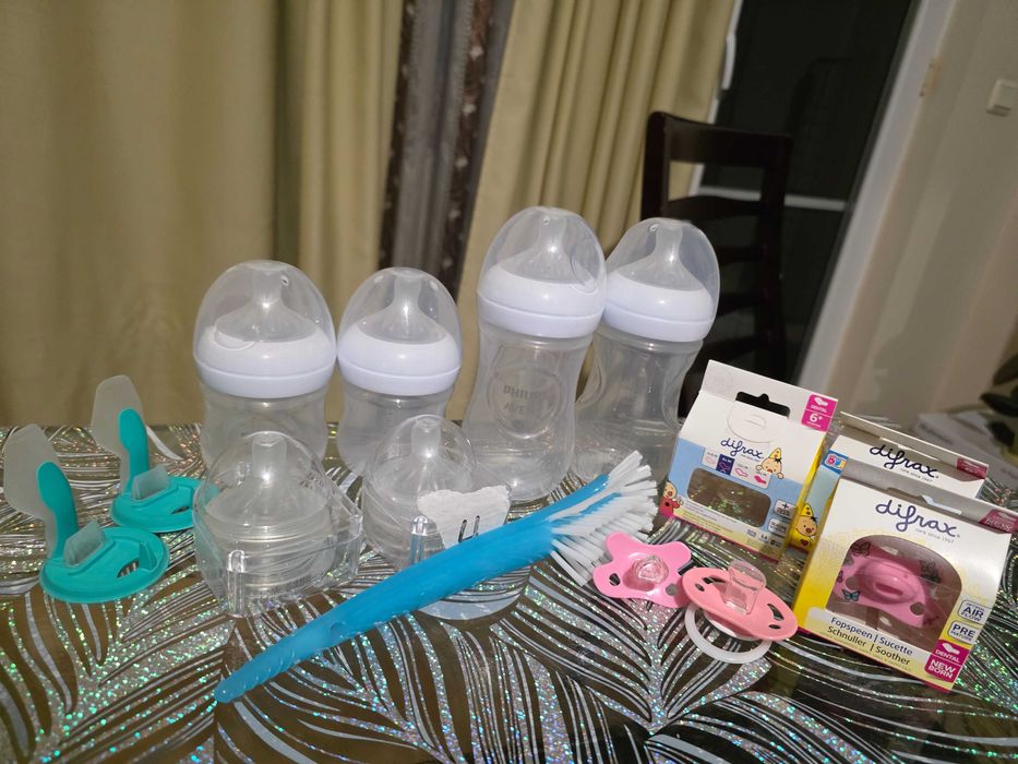 Ширета и биберони Philips Avent Natural Respons и залъгалки Difrax