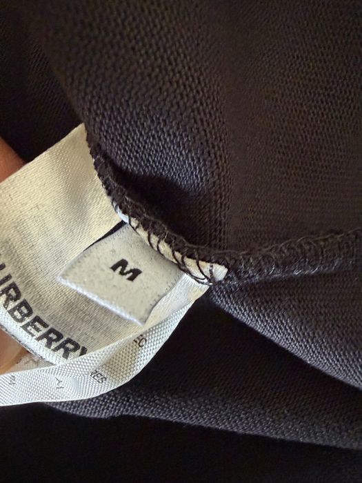 Tricou negru Burberry, bumbac 100%, logo brodat pe partea din fata, masura M, fara eticheta