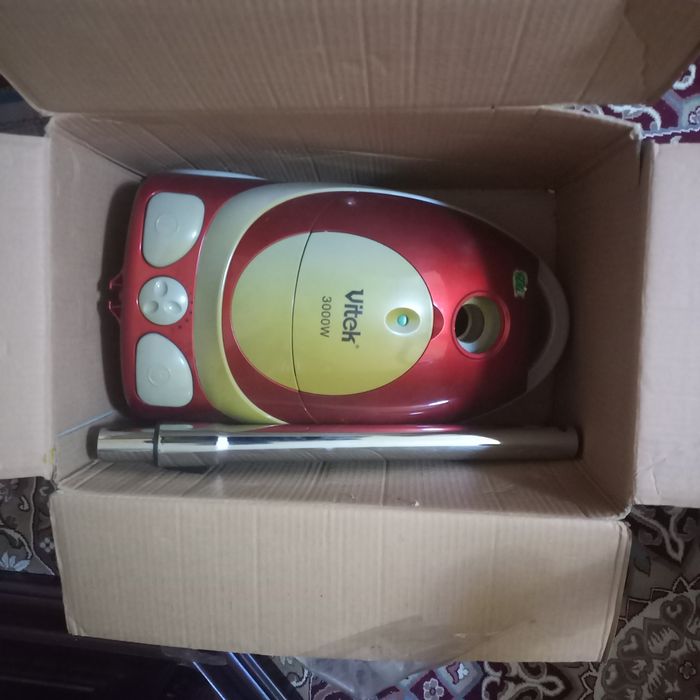 Пылесос Vitek 3000w