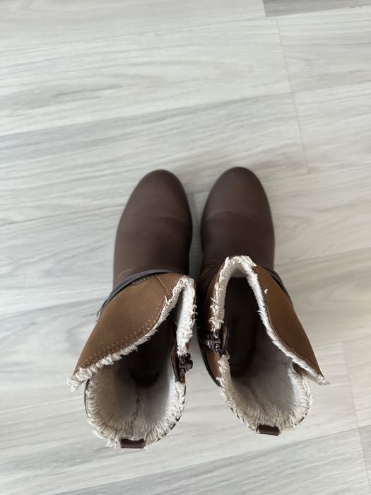 Botine fetite