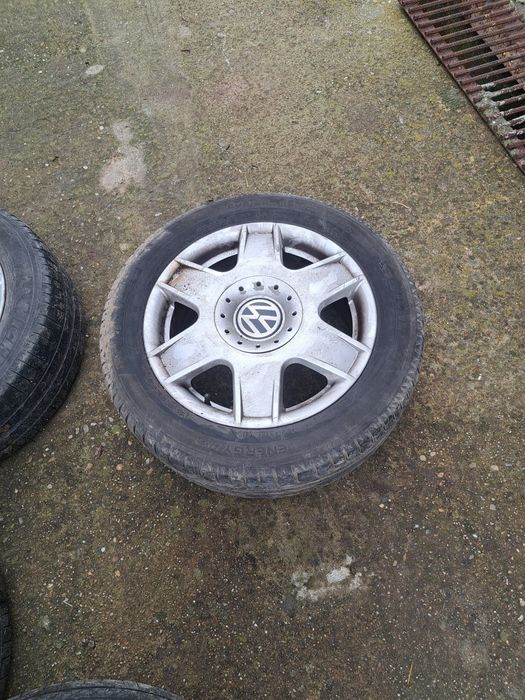 Jenti golf 4 sau bora