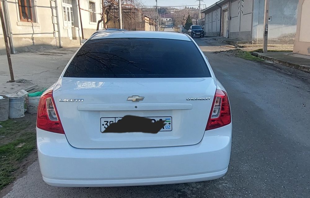 Продаётся Chevrolet Lasetti 1.8