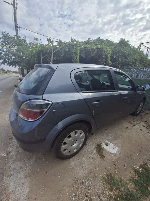 Astra Хечбек 1.7 Tdiо