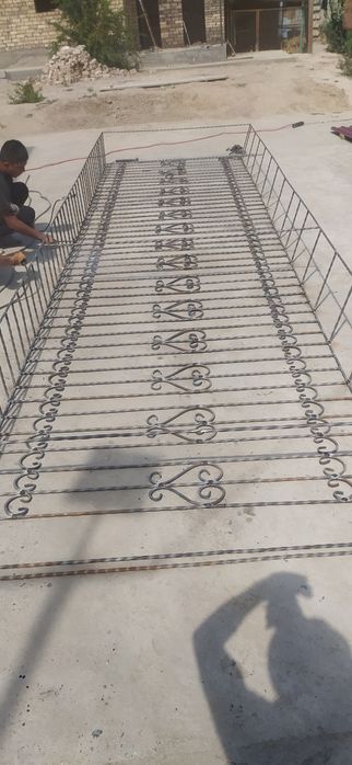 Решетки перила стеклянные ворота будки из сэндвич панелей под ключ пан