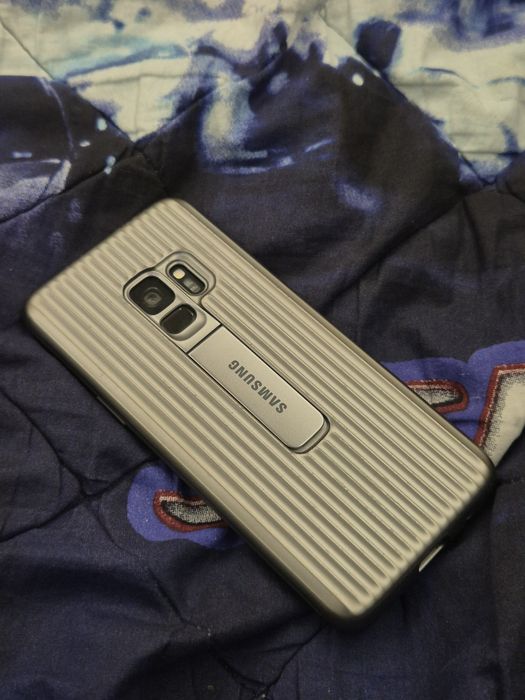 Samsung s9 64gb с оригинал чехлом